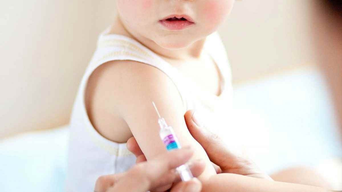 Какие прививки обязательны для детей