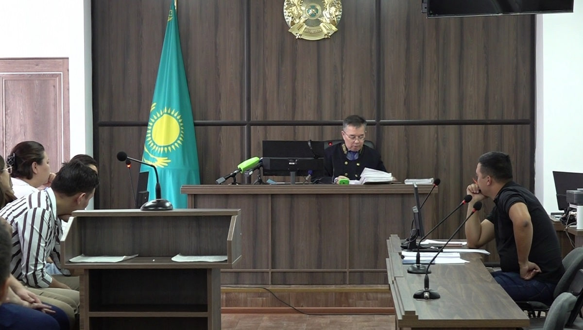 Громкое дело: в Алматы судят мужчину, обезглавившего женщину