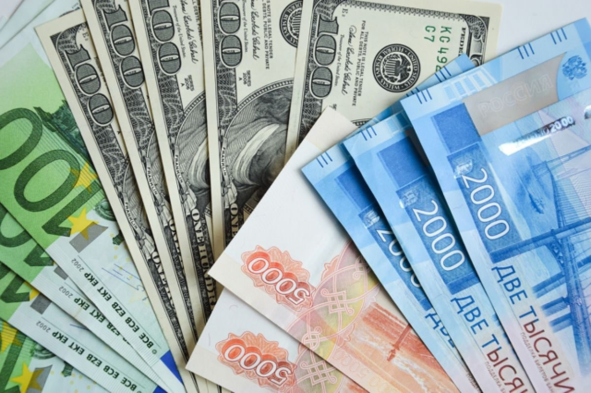 Курс доллара, евро и рубля в обменниках Алматы 10 сентября 2023