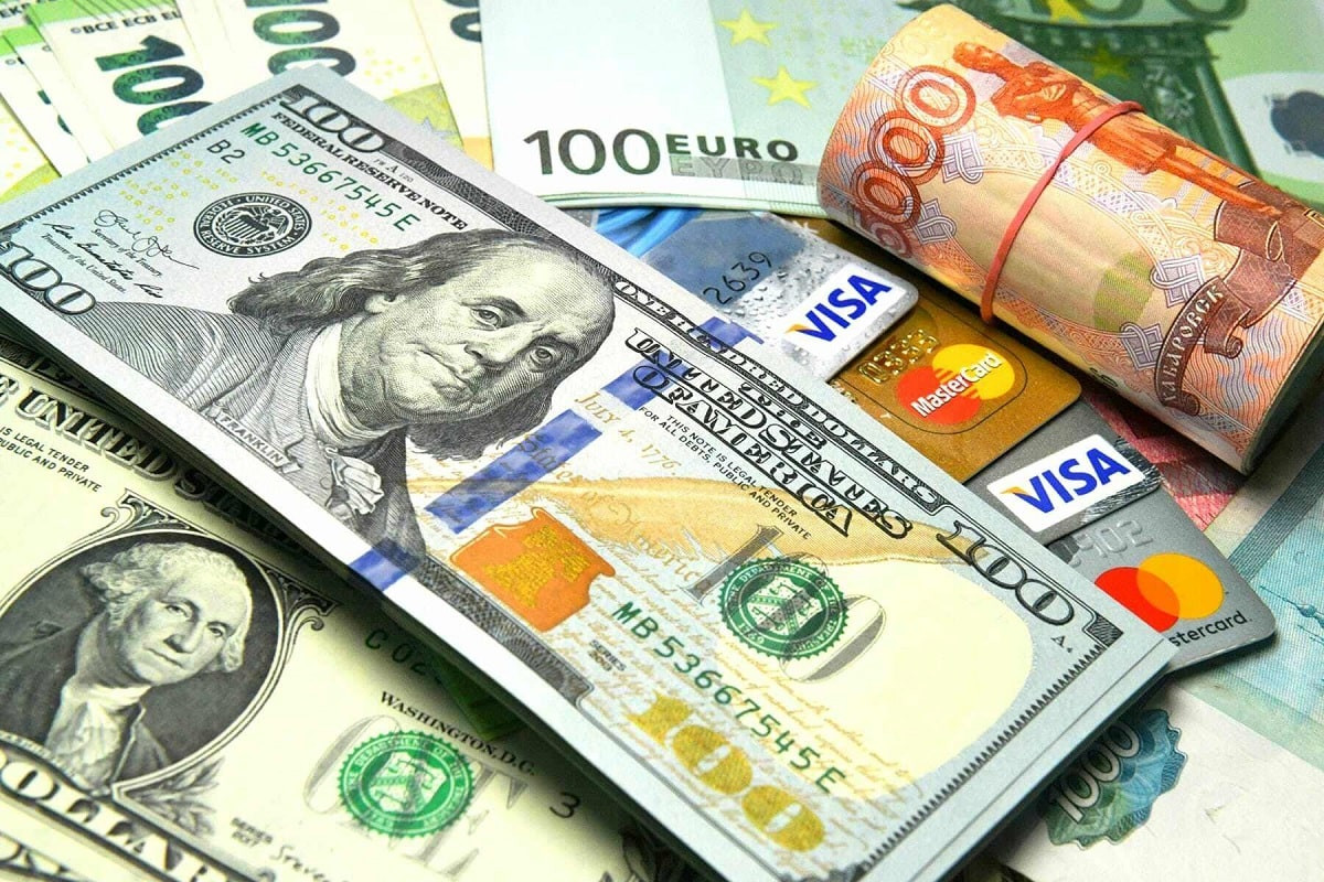 Курс доллара, евро и рубля в обменниках Алматы 12 сентября 2023