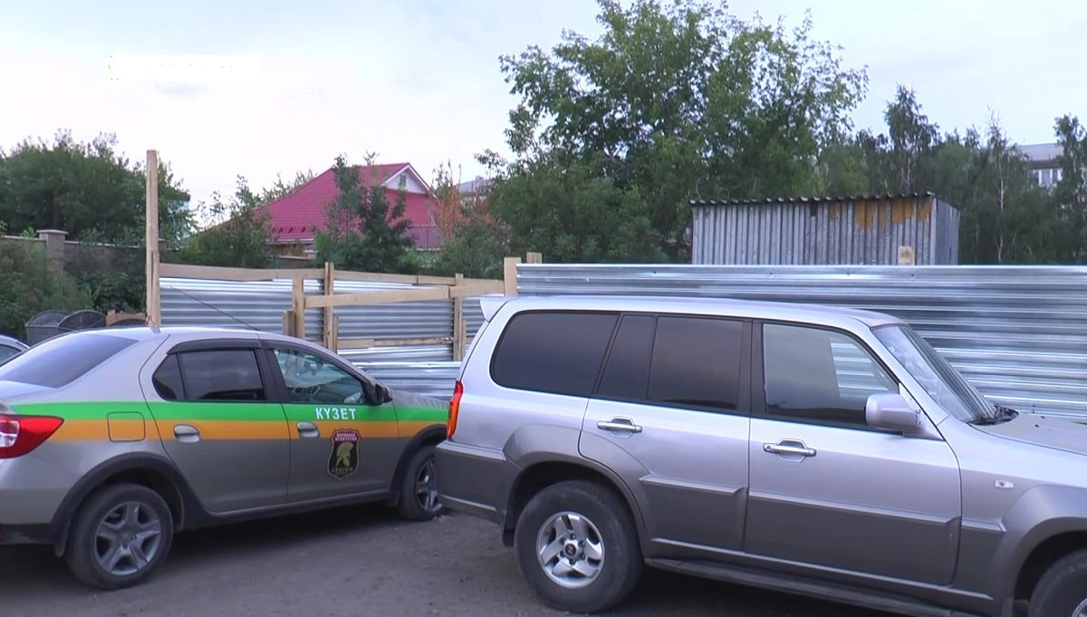 На месте парковки – точечная застройка: жители Петропавловска бьют тревогу