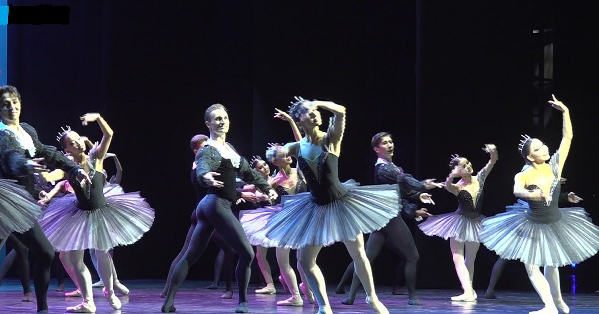Вечное движение: в Алматы прошел вечер балета, посвященный Булату Аюханову 