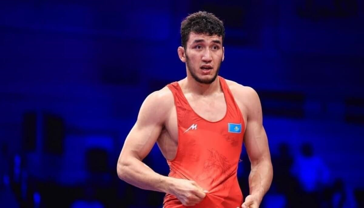 Историческая победа: казахстанский спортсмен стал чемпионом мира по вольной борьбе  