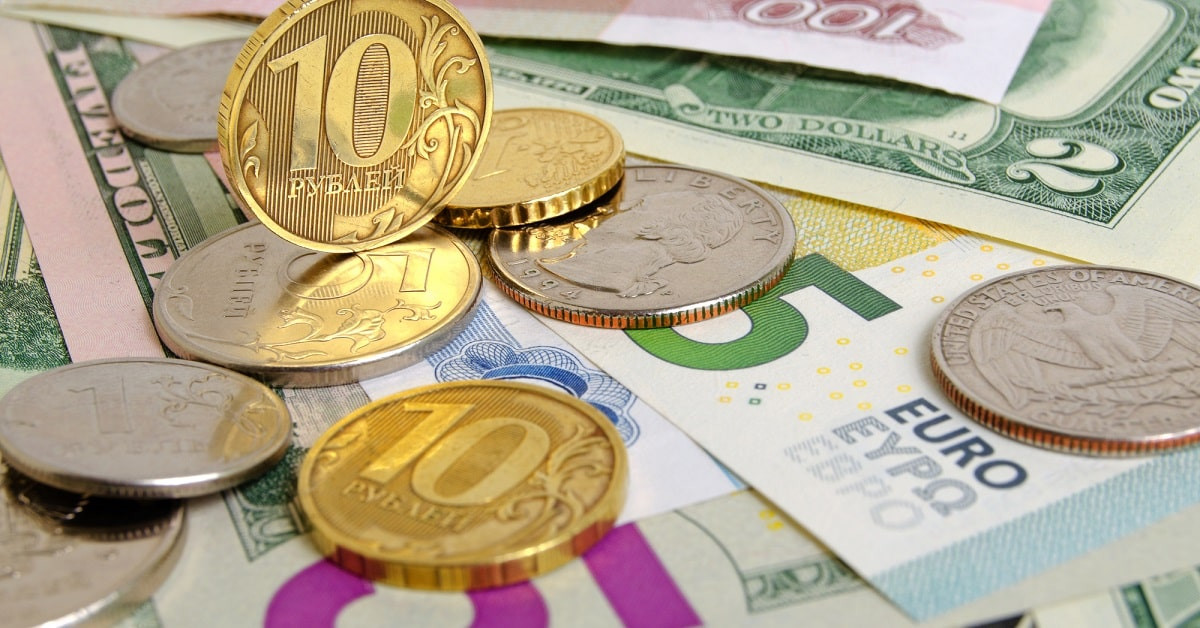 Сколько стоят доллары, евро и рубли в обменниках Алматы 27 сентября 2023 