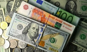 Сколько стоят доллары, евро и рубли в обменниках Алматы 28 сентября 2023 