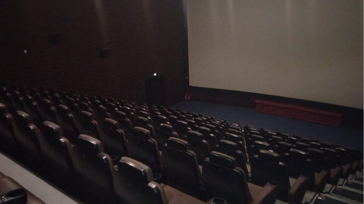Почему в кинотеатрах отсутствуют фильмы на казахском языке