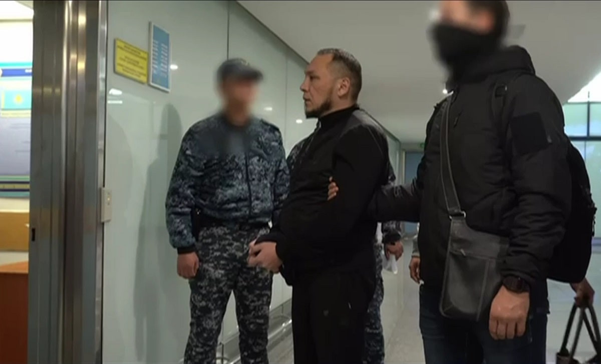 Подозреваемого в руководстве финпирамидой экстрадировали из Украины в Казахстан