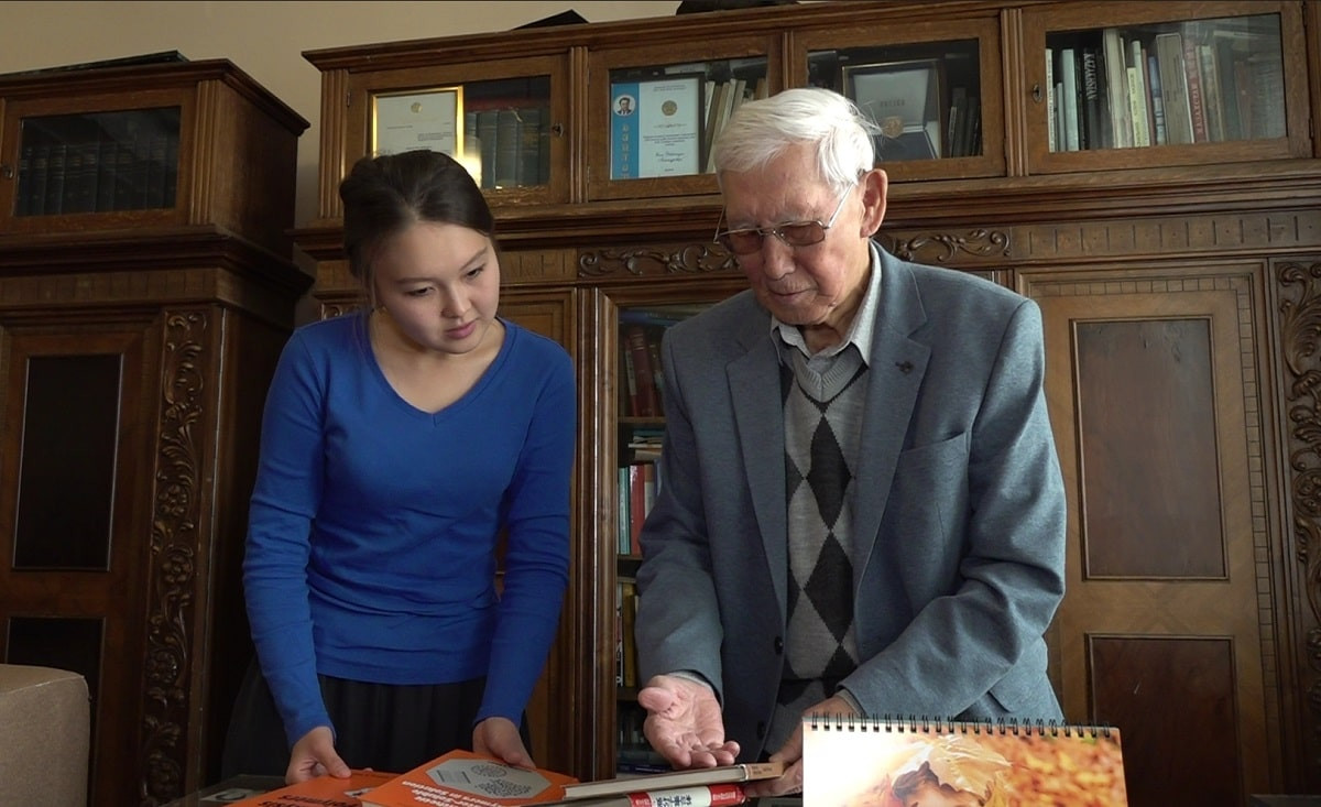 Какой вклад в развитие науки Казахстана и не только, внес ученый-химик Есен Бектуров