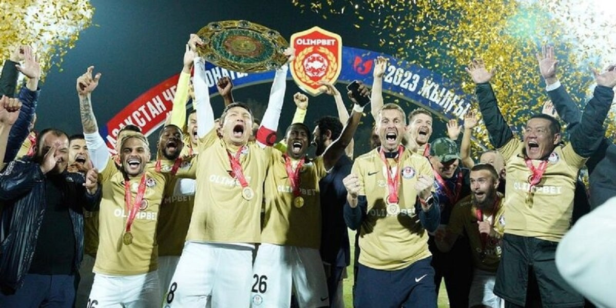 Впервые в истории: футбольный клуб из Шымкента стал чемпионом Казахстана