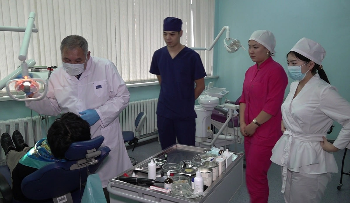 IT-технологии в медицине: казахстанский ученый-стоматолог создал уникальный аппарат