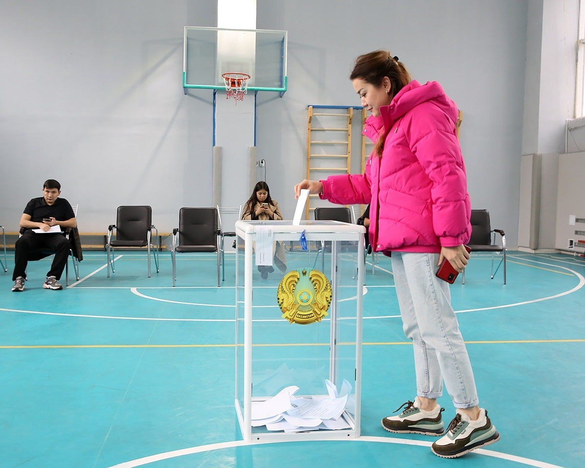 В Алматы проходят выборы депутата маслихата