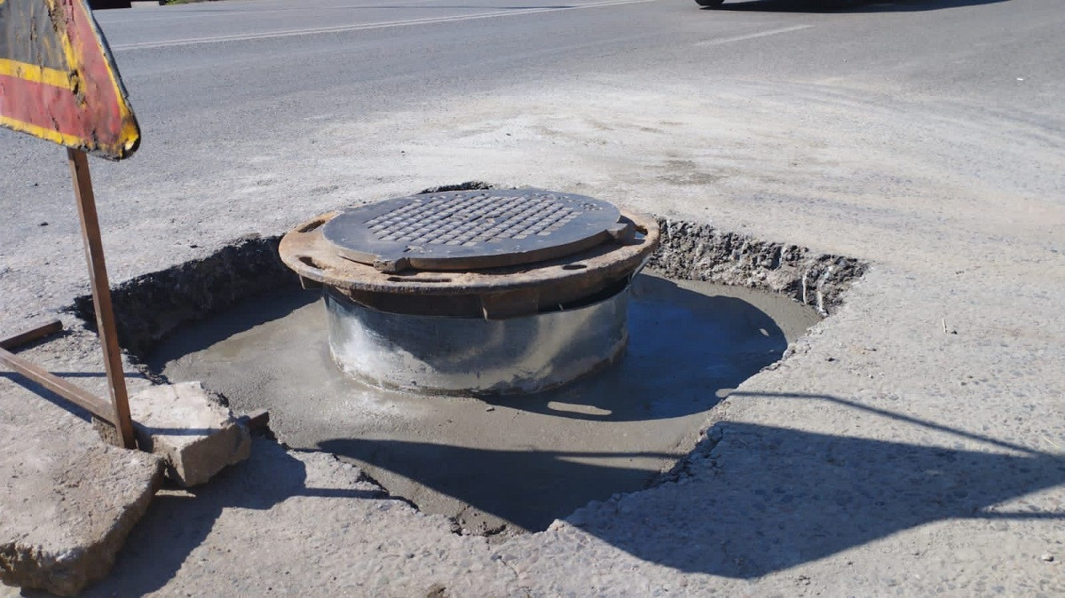 Новый тип канализационных люков устанавливают в Алматы