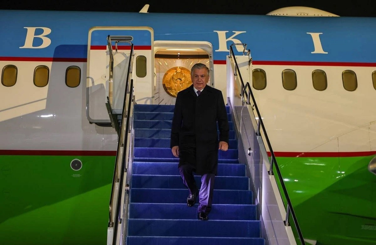 Президент Узбекистана Шавкат Мирзиёев прилетел в Астану  