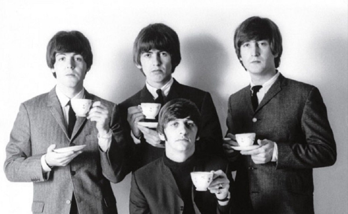 Вечная музыка: сингл The Beatles возглавил хит-парад Великобритании