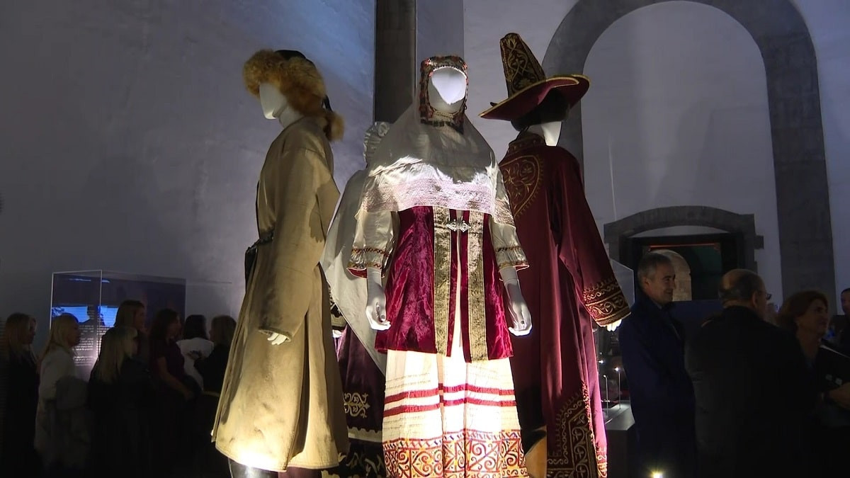 В итальянском Неаполе открылась выставка Музея истории Алматы