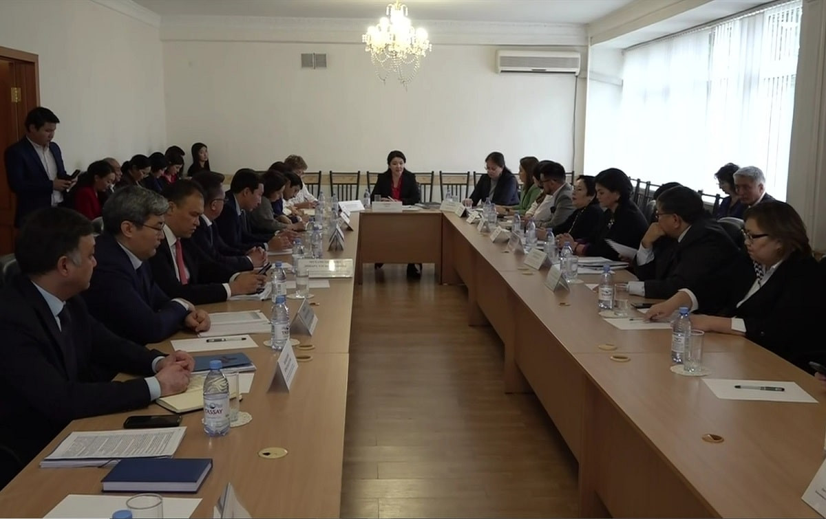 В Алматы с рабочим визитом прибыла министр здравоохранения Ажар Гиният