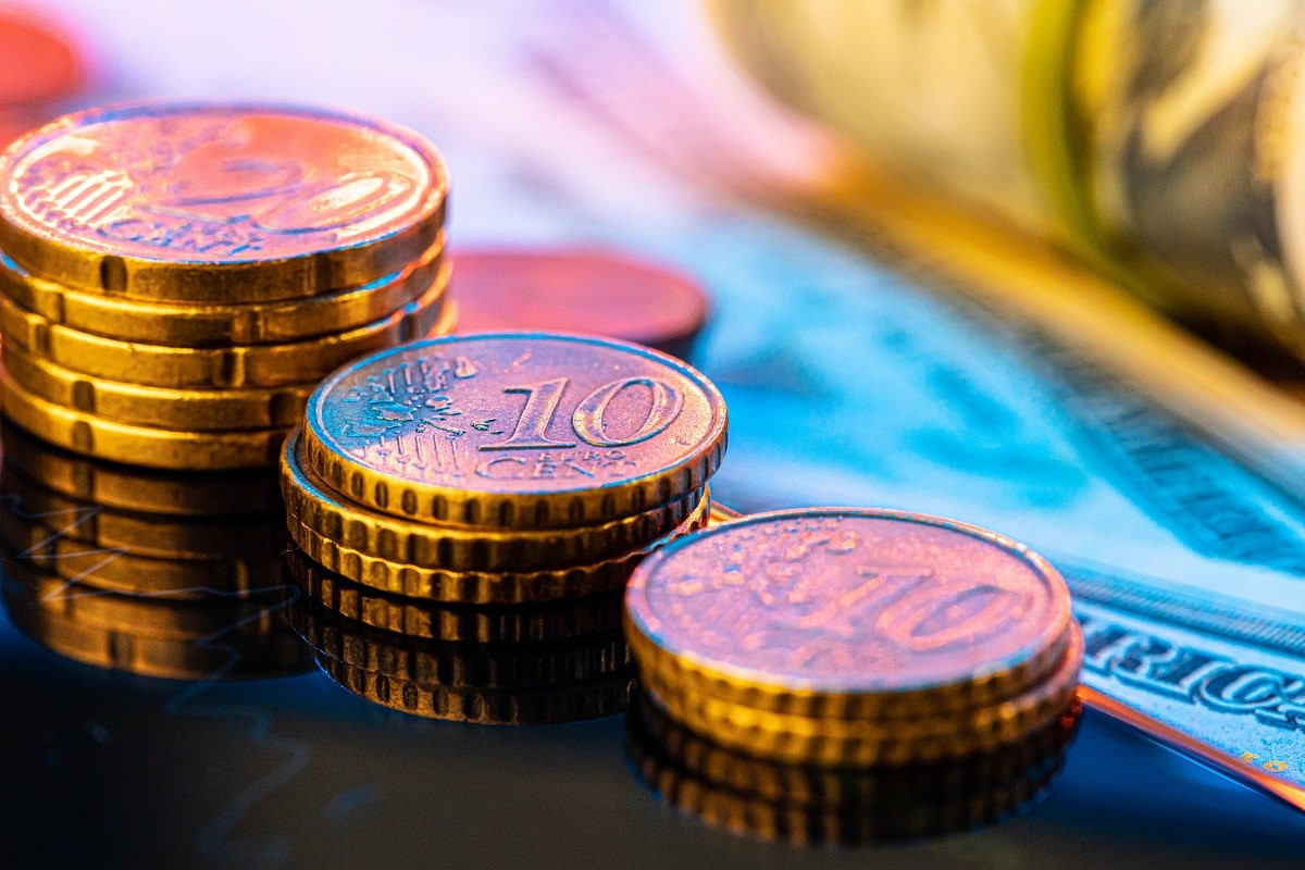 Курс доллара, евро и рубля в обменниках Алматы 11 декабря 2023 