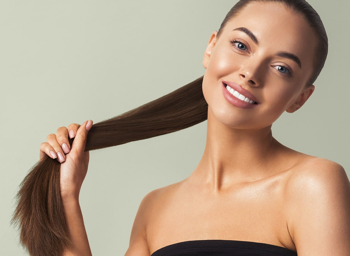 Советы парикмахеров: как мыть голову, чтобы волосы дольше оставались чистыми