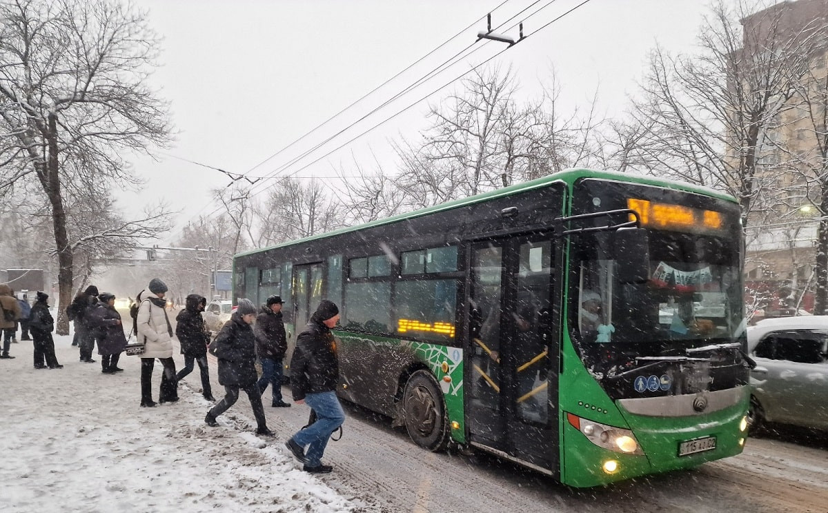 Как будет работать общественный транспорт Алматы в новогодние праздники