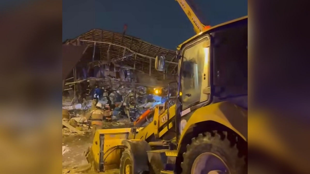 ЧП в Уральске: взрыв обрушил здание кафе
