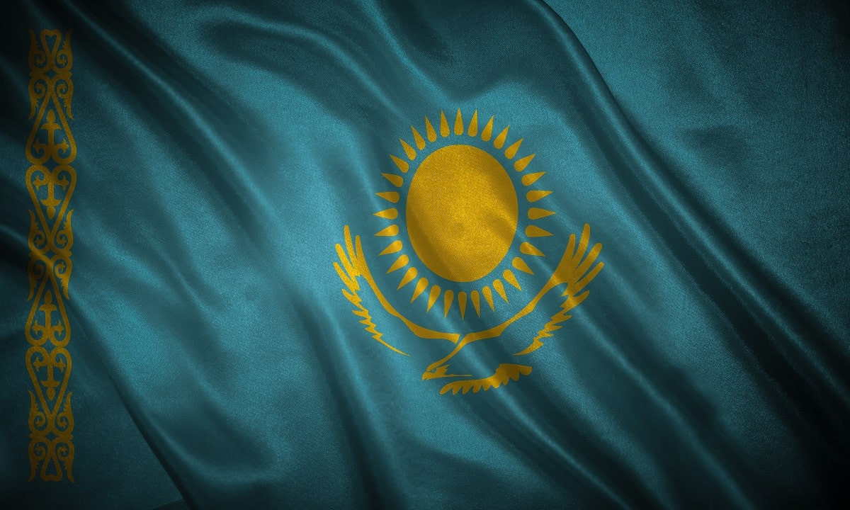 Пусть развевается флаг Казахстана: Жанибек Алимханулы обратился к бойцу UFC