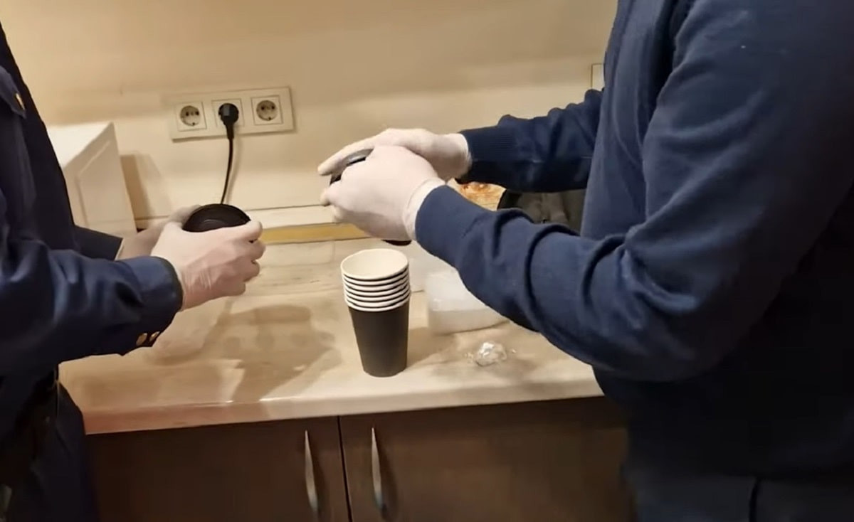 Стаканы без кофе: наркокурьеры используют новый метод конспирации