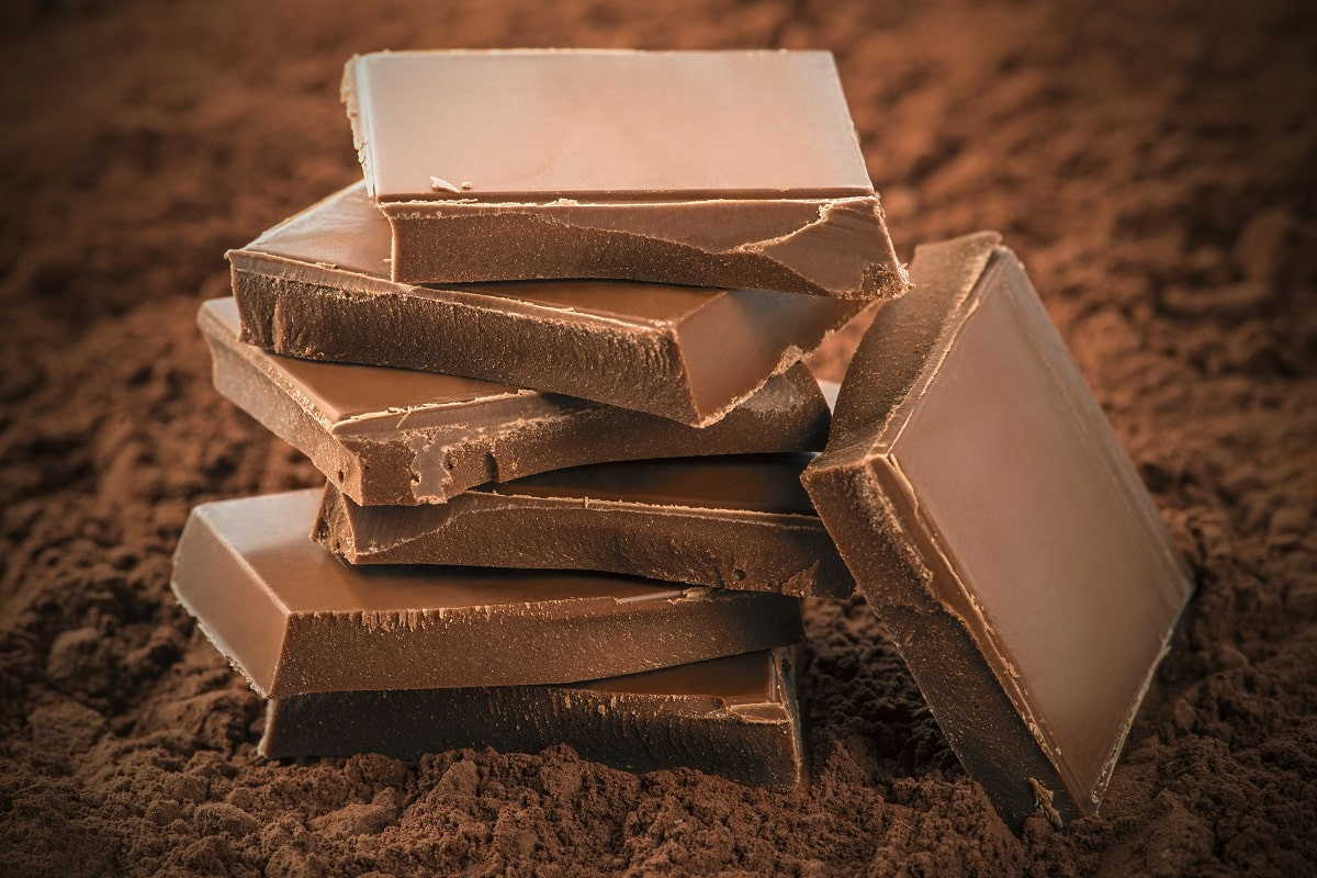 Сладкий контрафакт: в Шымкенте изъяли поддельный шоколад