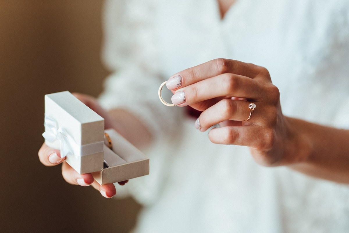 Свадьбы не будет: невесту не устроили подарки гостей