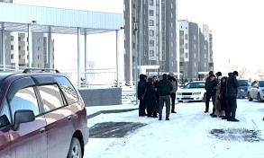 Жилье по госпрограмме: жители Талдыкоргана не могут заселиться в новые квартиры