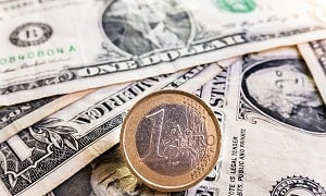 Курс доллара и евро в обменниках Алматы 27 февраля 2024 