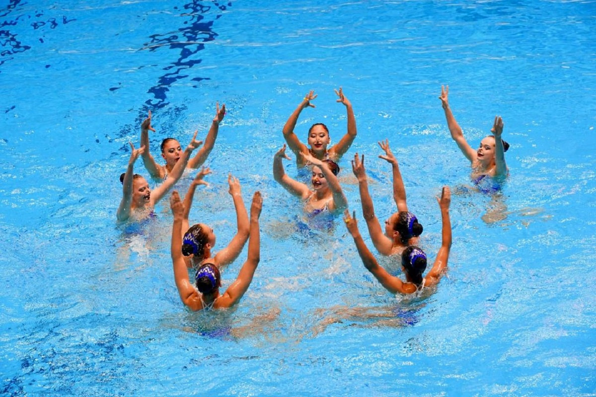 Сборная Казахстана по артистическому плаванию завоевала "золото" на чемпионате Азии
