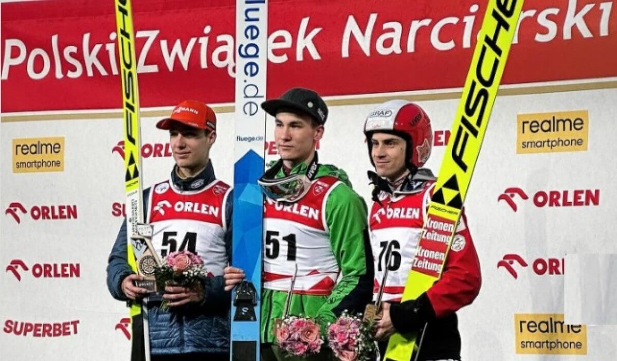 Впервые в истории: казахстанский "летающий" лыжник выиграл этап кубка FIS 