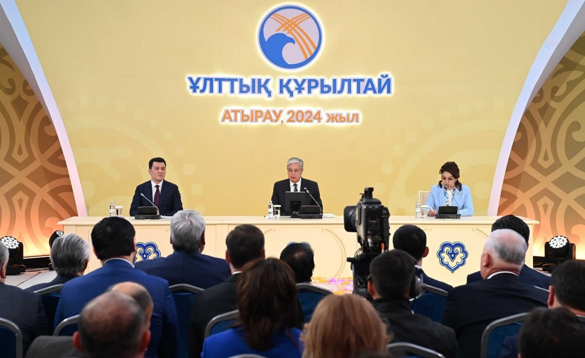 Касым-Жомарт Токаев - крайне важно укреплять единство нашего народа