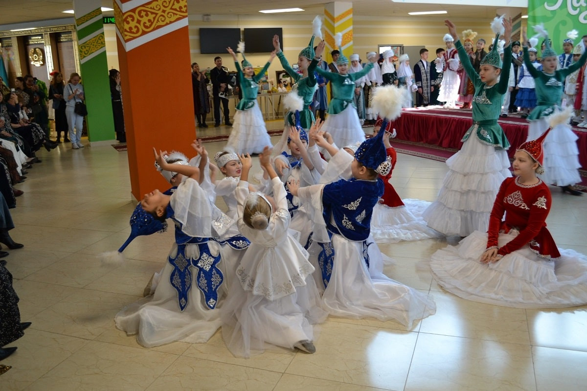 Наурызнама: как в Алматы прошел день национальных костюмов