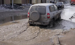 Ямы и ухабы: жители области Улытау требуют у властей капитального ремонта дорог