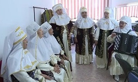 Наурыз мейрамы: курайлинские бабушки устроили концерт для актюбинцев