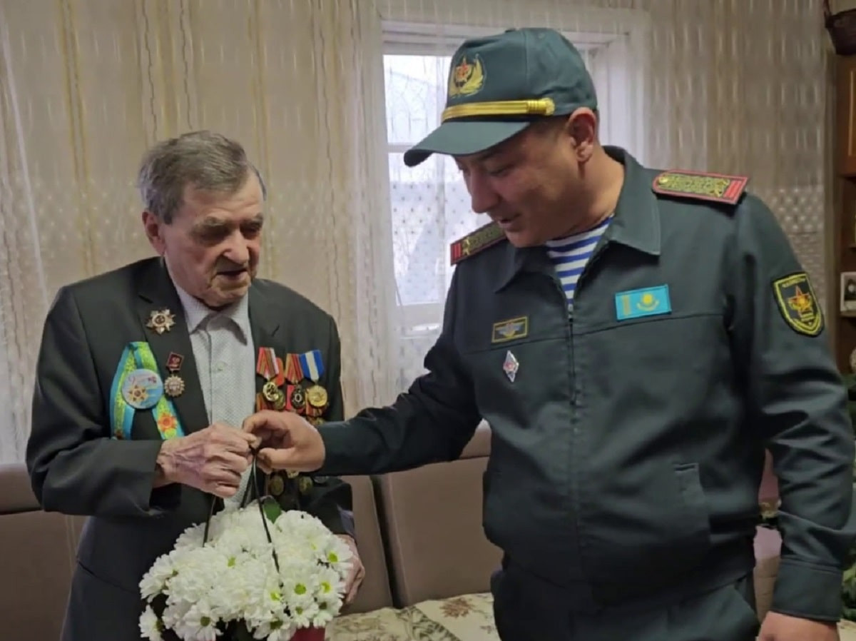 Вековой юбилей отмечает ветеран ВОВ из Алматы 