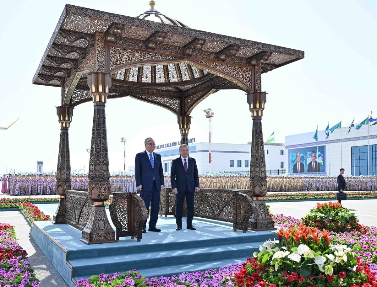Президент Қасым-Жомарт Тоқаев жұмыс сапарымен Өзбекстанға барды