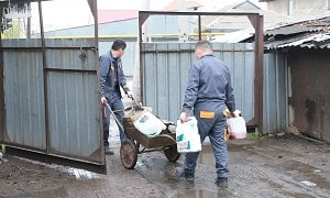 Предприниматели Ауэзовского района в рамках акции «Помоги ближнему» поддержали социально уязвимых граждан