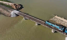 Критическая отметка: в реке Жайык уровень воды достиг 528 сантиметров 