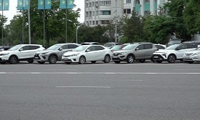 Транспортный трафик: как решают проблемы парковок в Алматы и во всем мире