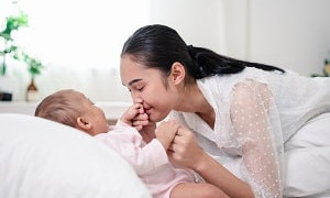 В Казахстане впервые отмечают День матери  
