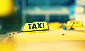 Оскорблявший глухонемого водителя такси задержан в Астане