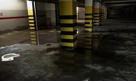Не паводки: в Актау из-за дождей затопило три многоэтажных дома