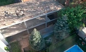 Крупный строительный объект в предгорье пошел под снос по решению суда в Алматы