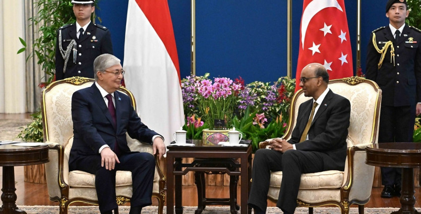 Мемлекет басшысы Сингапур президентімен келіссөз жүргізді