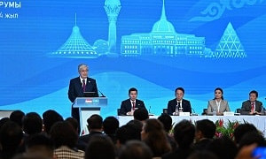 Глава государства выступил на Казахско-сингапурском бизнес-форуме