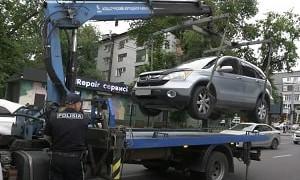 Кто так паркуется: около 10 000 водителей наказали в Алматы (видео)