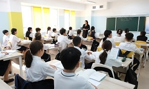 Оқу-ағарту министрі қазақстандық оқушыларды 2023-2024 оқу жылының аяқталуымен құттықтады