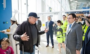 Пассажиры поделились своими впечатлениями о новом терминале аэропорта Алматы